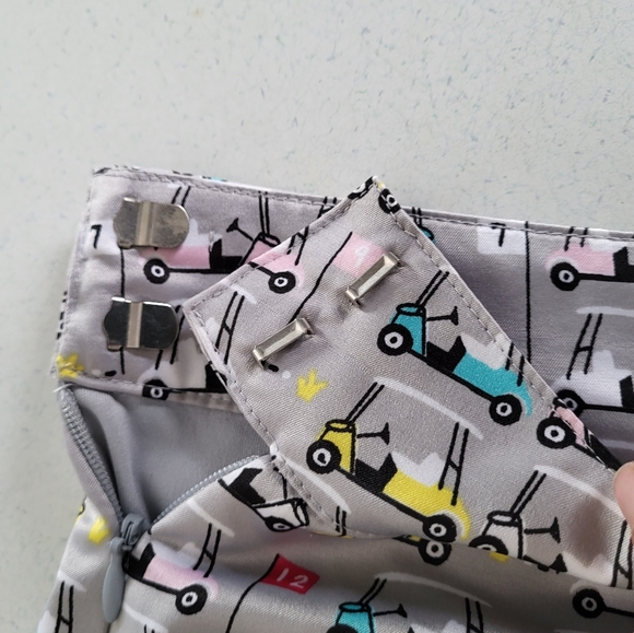 IZOD Size 8 Skort Skirt Grey - Picture 3 of 5